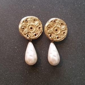 Vintage DKNY Coin & Baroque Pearl Earrings